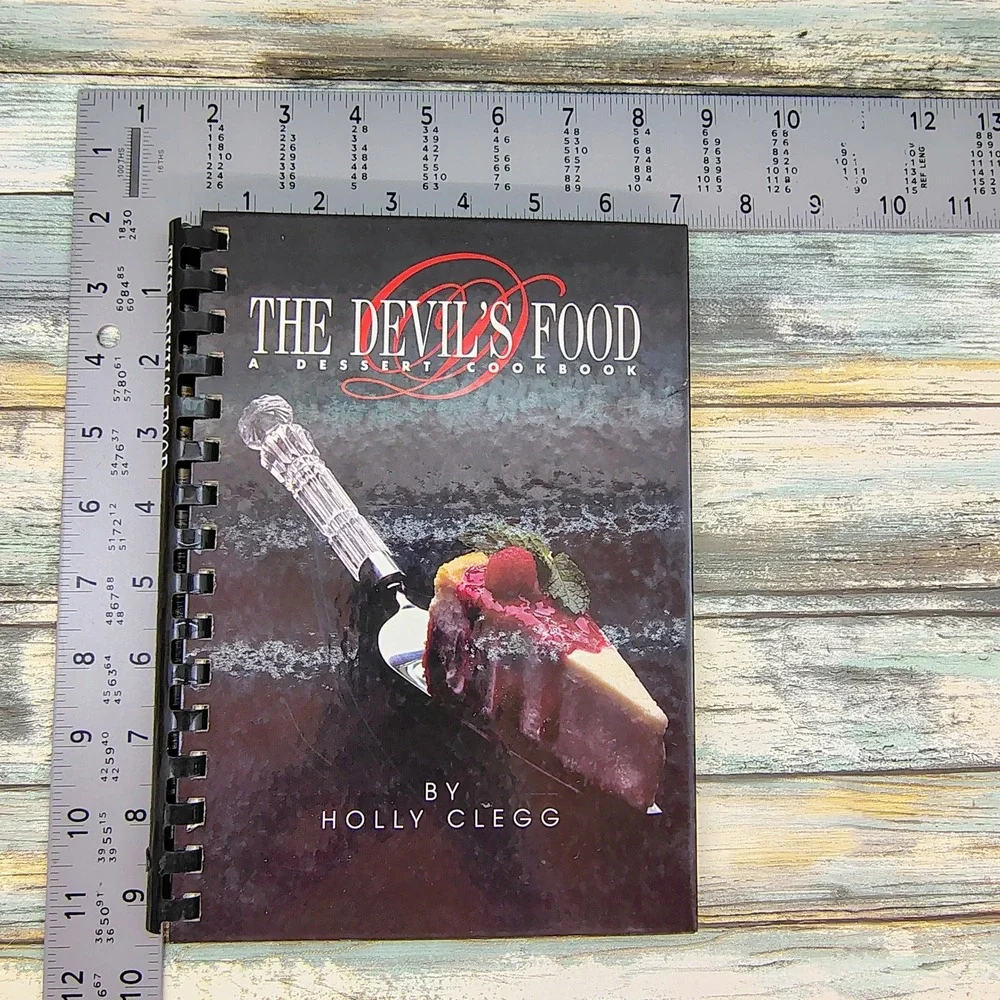 The Devil's Food Dessert Cookbook by Holly Berkowitz Clegg Comb Spiral *VG*